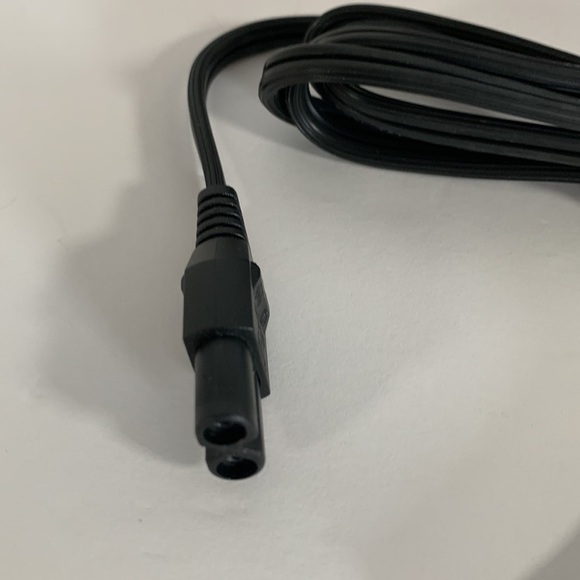 Jamberry New in Box Mini Heater for Home Manicures Nail Wrap Heater & Dryer - Picture 9 of 14